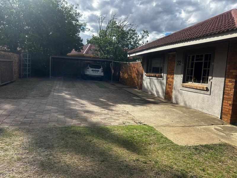 4 Bedroom Property for Sale in Flora Park Mpumalanga