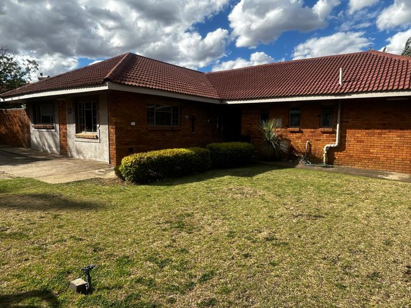 4 Bedroom Property for Sale in Flora Park Mpumalanga