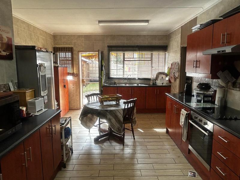 4 Bedroom Property for Sale in Flora Park Mpumalanga