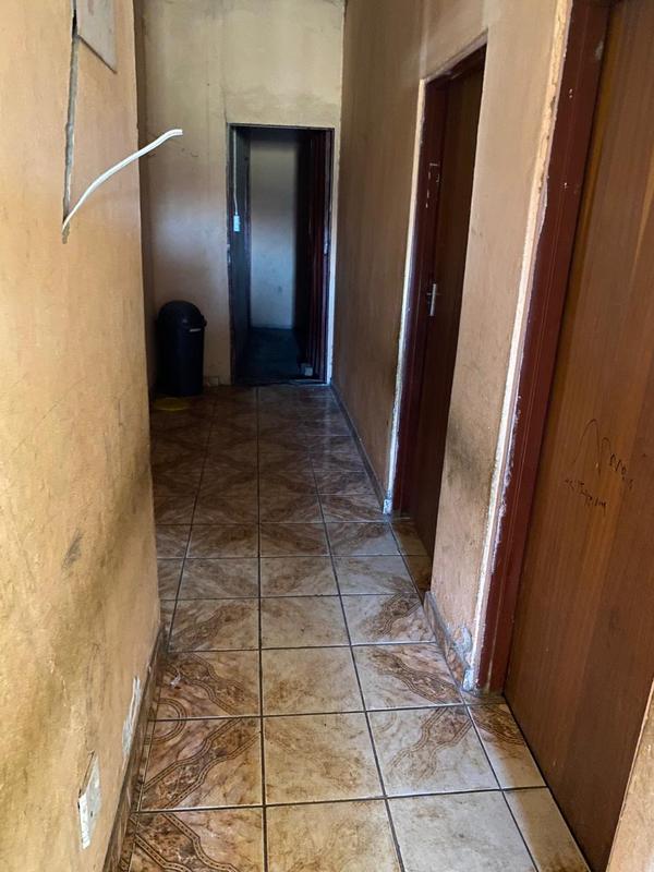 0 Bedroom Property for Sale in Emzinoni Mpumalanga