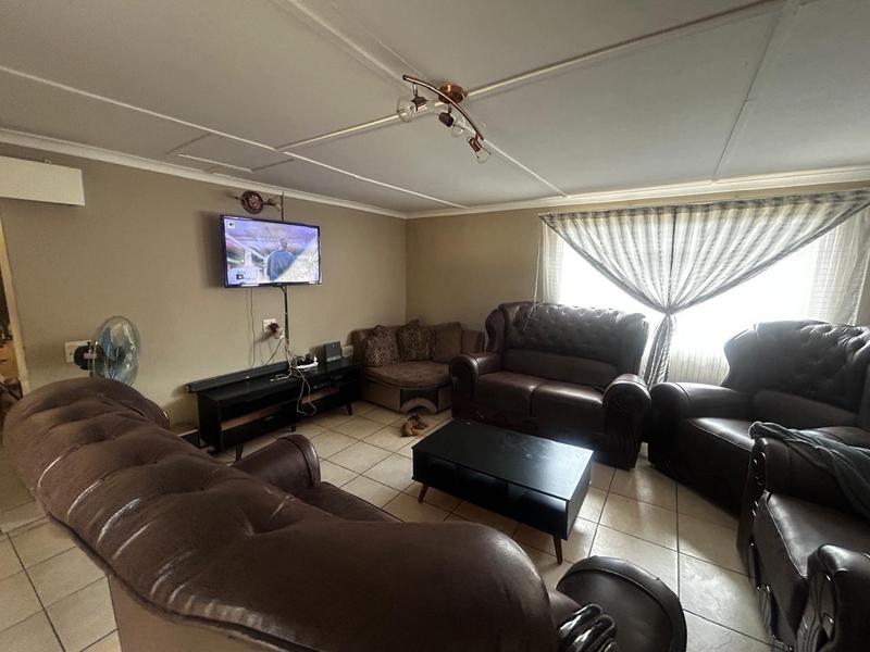 To Let 2 Bedroom Property for Rent in Standerton Mpumalanga