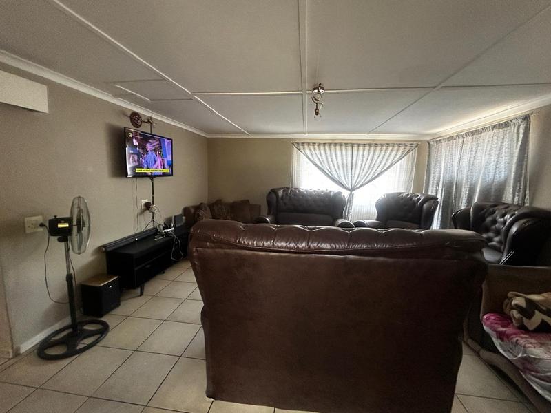 To Let 2 Bedroom Property for Rent in Standerton Mpumalanga