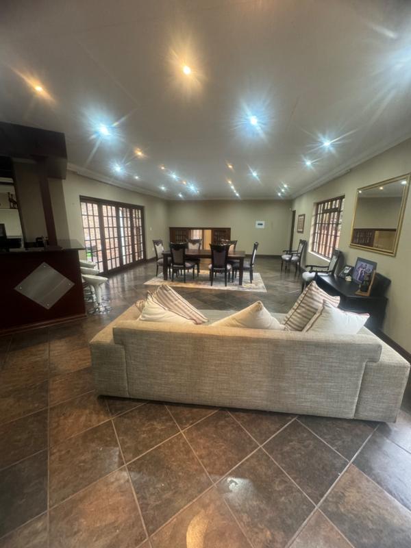 7 Bedroom Property for Sale in Aerorand Mpumalanga