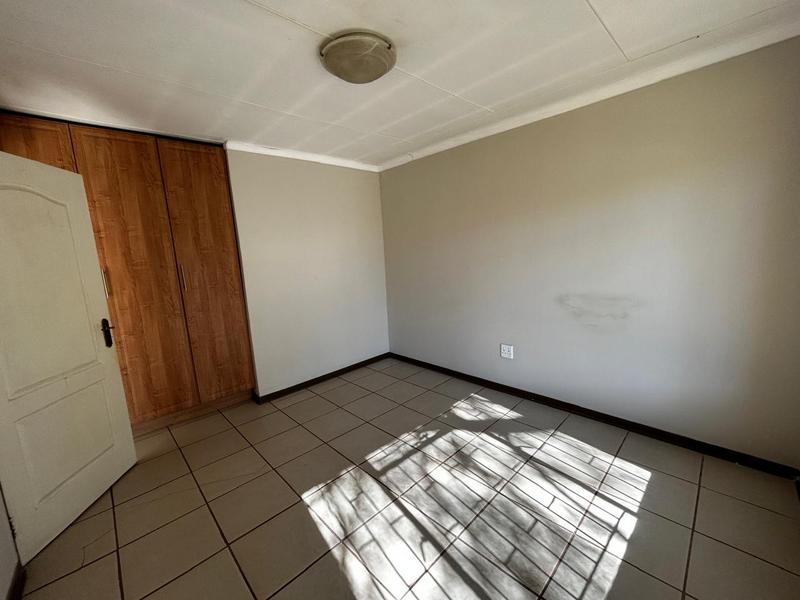 5 Bedroom Property for Sale in Standerton Mpumalanga