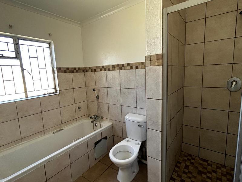 5 Bedroom Property for Sale in Standerton Mpumalanga