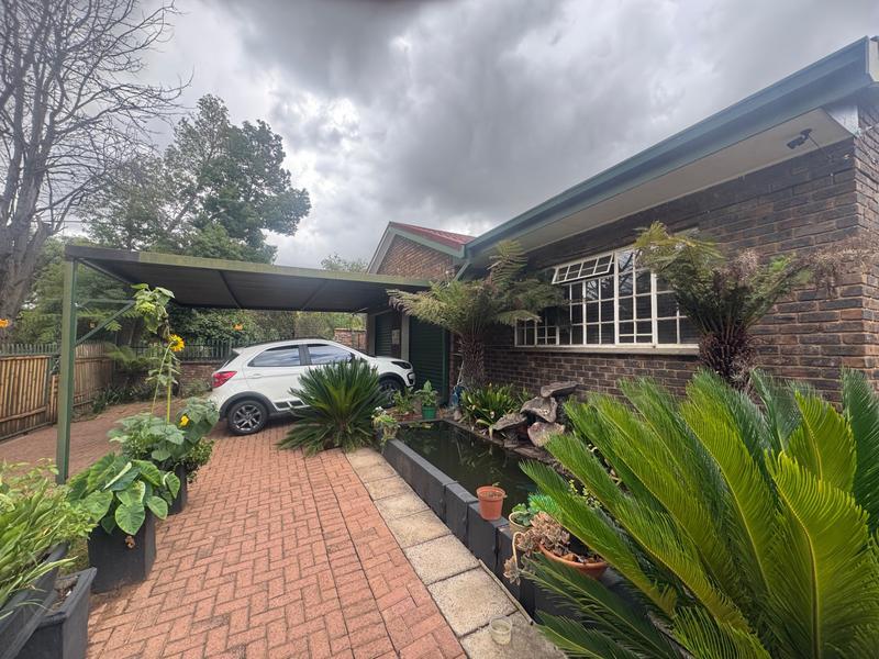 6 Bedroom Property for Sale in Gholfsig Mpumalanga