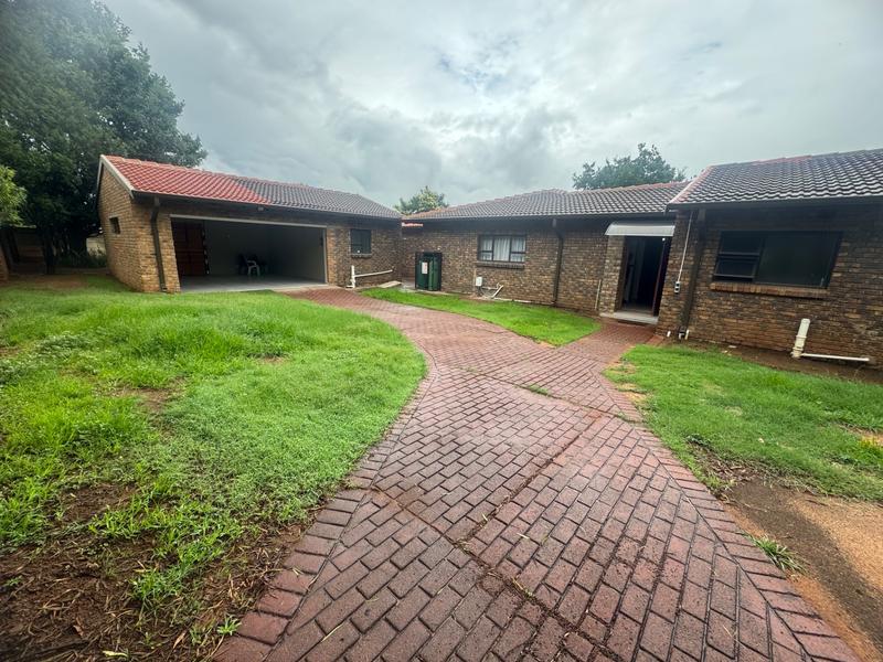 4 Bedroom Property for Sale in Aerorand Mpumalanga