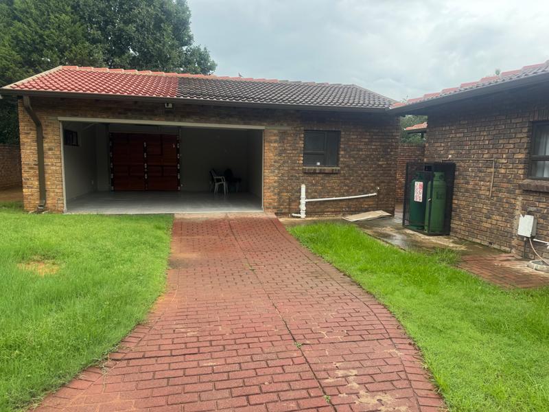 4 Bedroom Property for Sale in Aerorand Mpumalanga