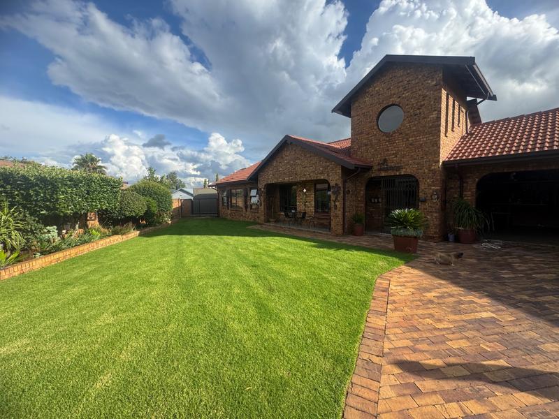 3 Bedroom Property for Sale in Aerorand Mpumalanga