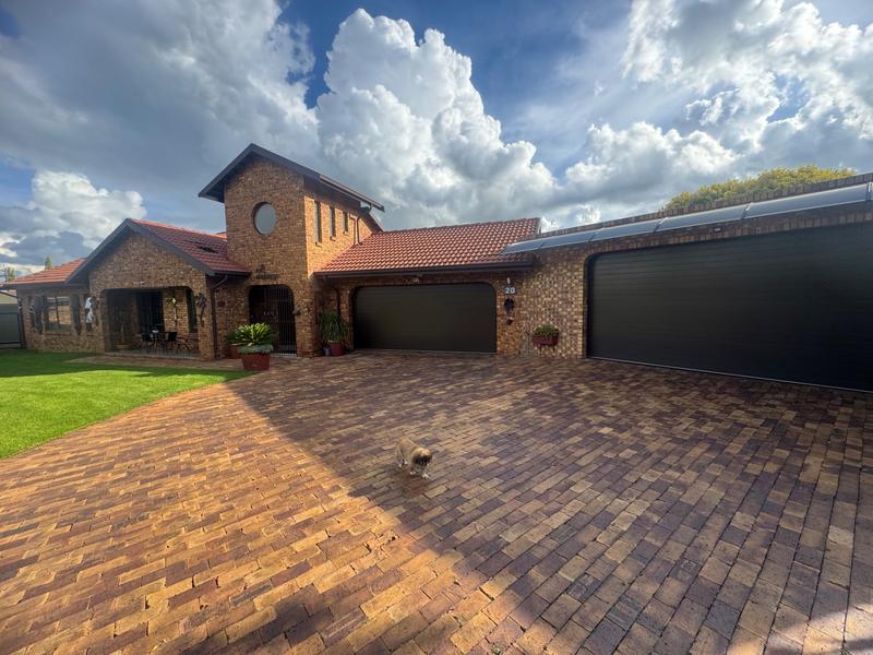 3 Bedroom Property for Sale in Aerorand Mpumalanga