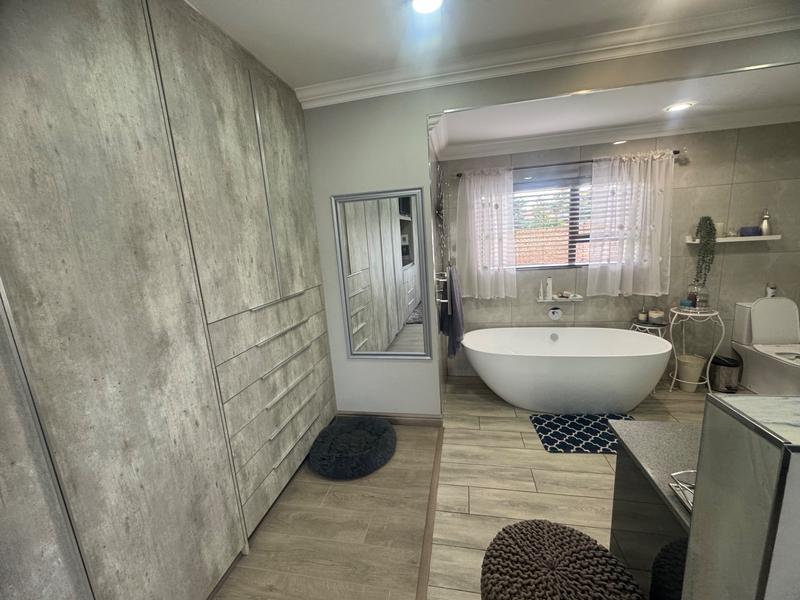 3 Bedroom Property for Sale in Aerorand Mpumalanga