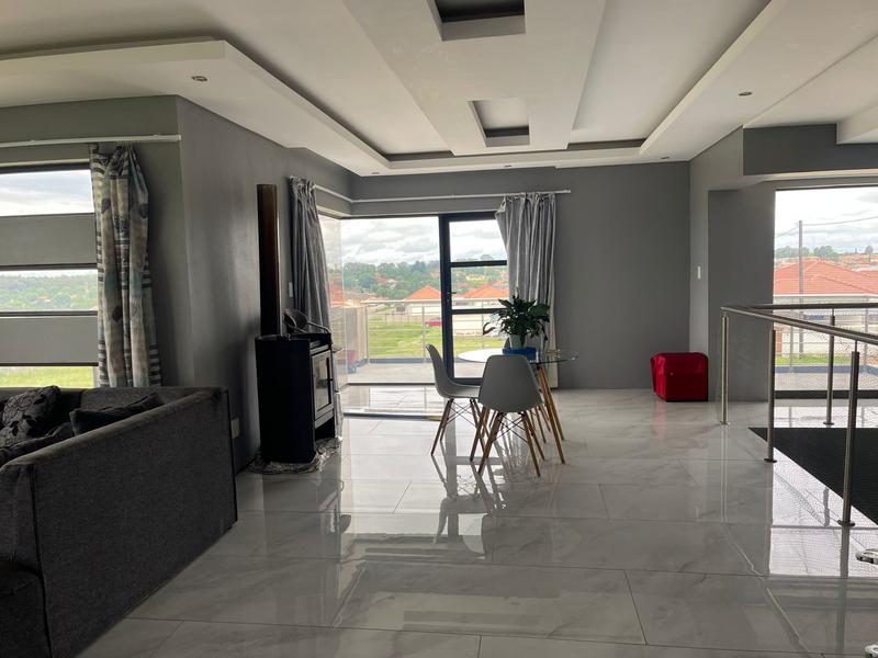 6 Bedroom Property for Sale in Ermelo Mpumalanga