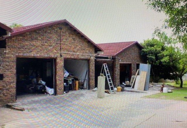 4 Bedroom Property for Sale in Machadodorp Mpumalanga