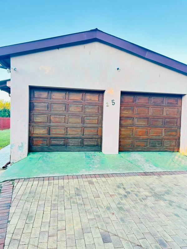 To Let 3 Bedroom Property for Rent in Meyerville Mpumalanga