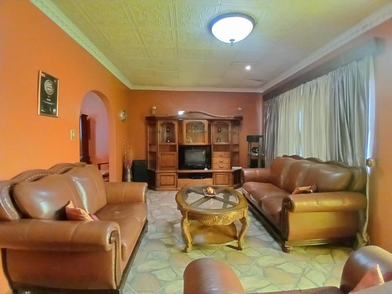 4 Bedroom Property for Sale in Ermelo Mpumalanga