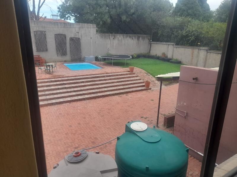 6 Bedroom Property for Sale in Ermelo Mpumalanga