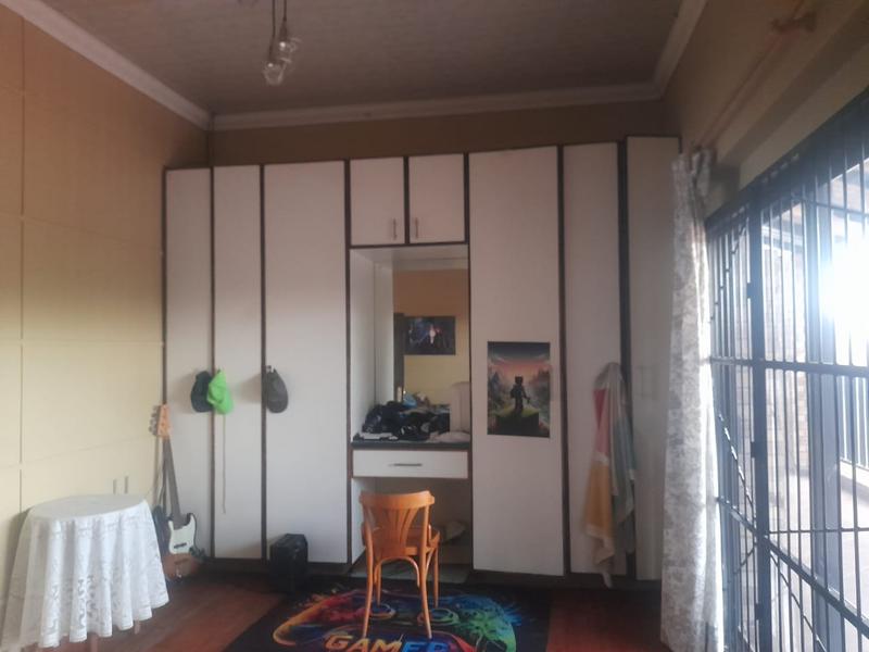 6 Bedroom Property for Sale in Ermelo Mpumalanga