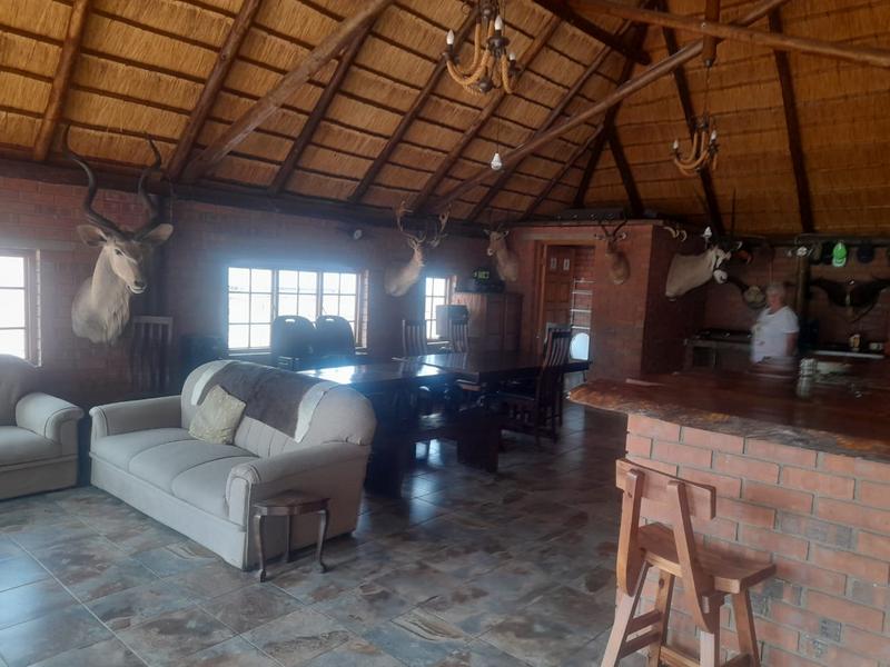 6 Bedroom Property for Sale in Ermelo Mpumalanga