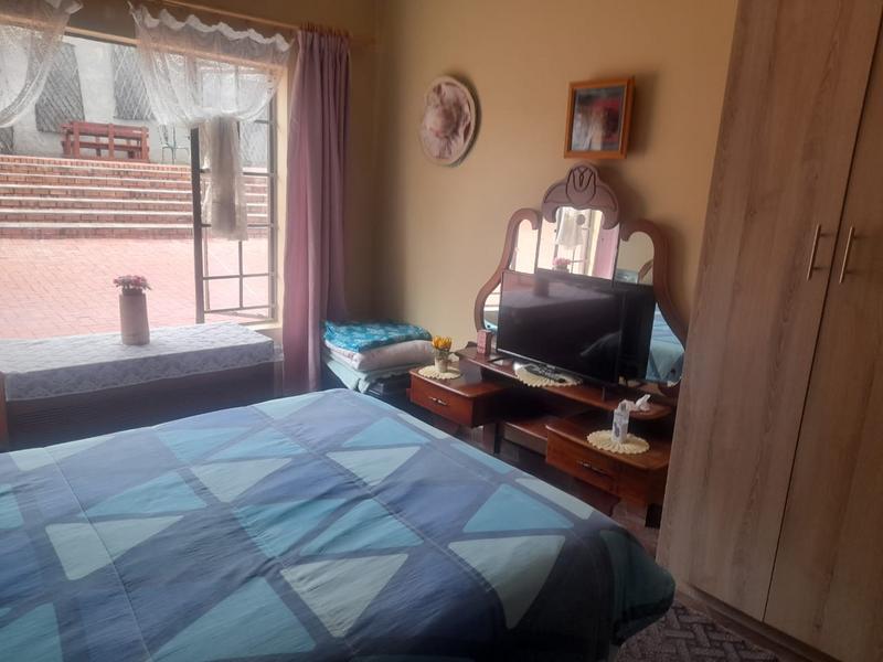 6 Bedroom Property for Sale in Ermelo Mpumalanga