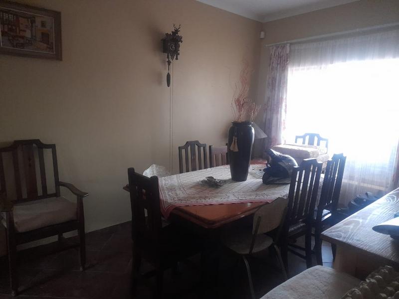 6 Bedroom Property for Sale in Ermelo Mpumalanga