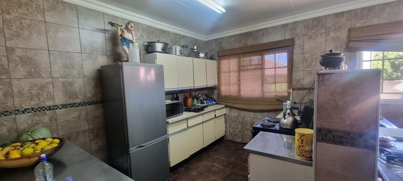 4 Bedroom Property for Sale in Kosmos Park Mpumalanga