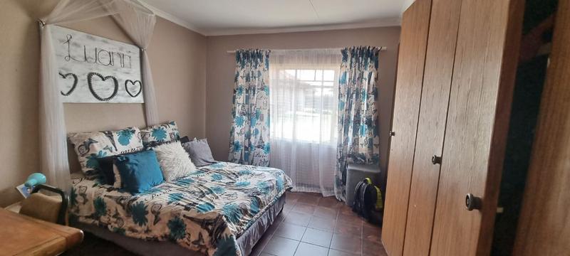 4 Bedroom Property for Sale in Kosmos Park Mpumalanga