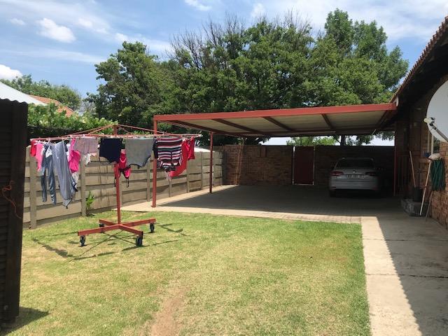 3 Bedroom Property for Sale in Flora Park Mpumalanga