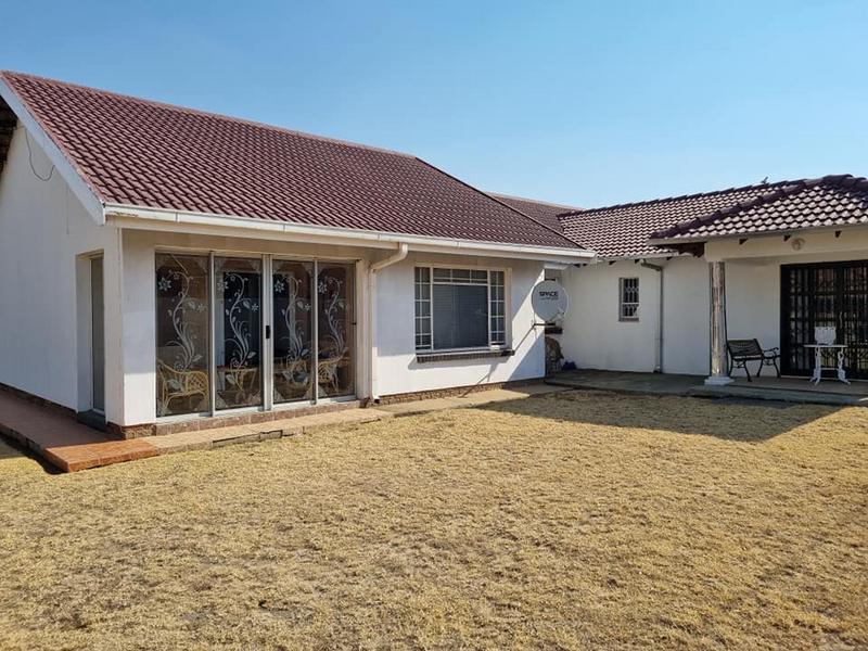 4 Bedroom Property for Sale in Kosmos Park Mpumalanga