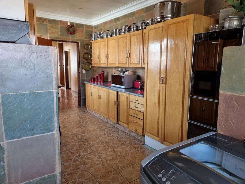 4 Bedroom Property for Sale in Kosmos Park Mpumalanga