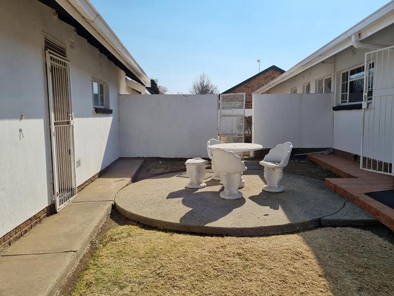 4 Bedroom Property for Sale in Kosmos Park Mpumalanga