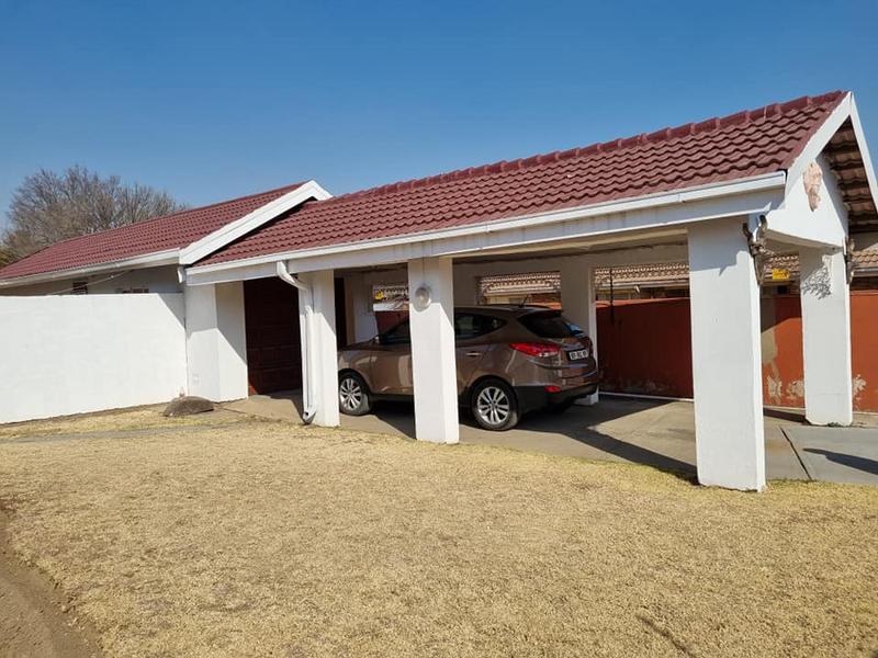 4 Bedroom Property for Sale in Kosmos Park Mpumalanga