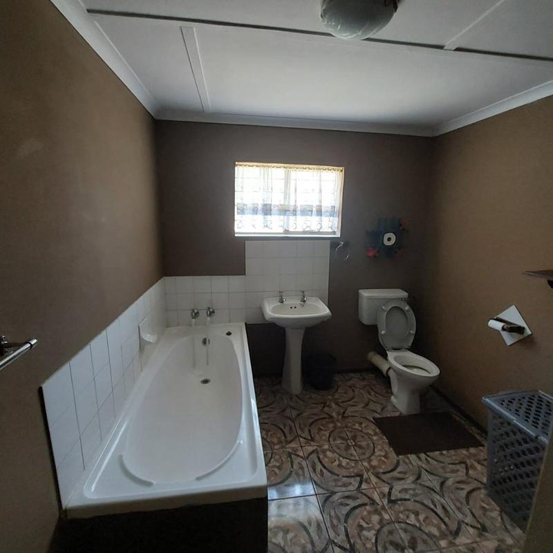 10 Bedroom Property for Sale in Waterval Boven Mpumalanga