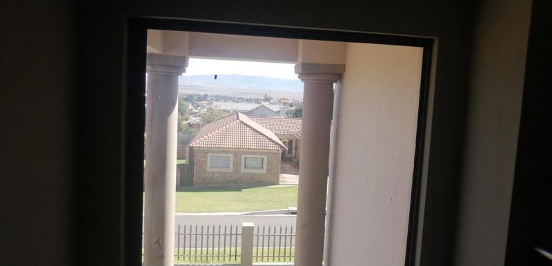 To Let 4 Bedroom Property for Rent in Lydenburg Mpumalanga