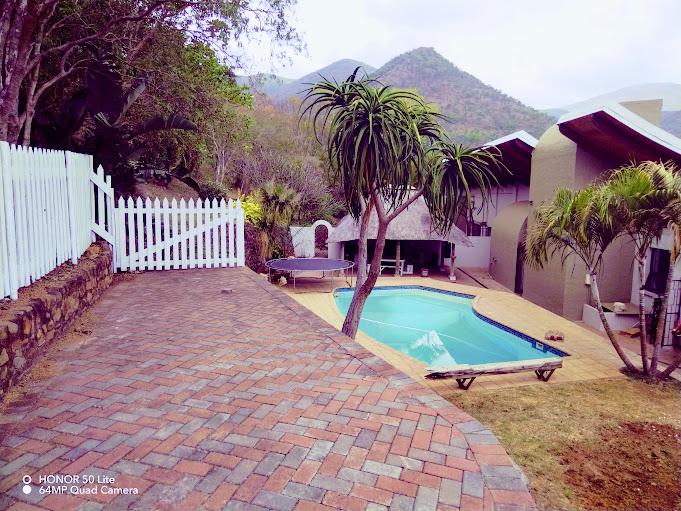 6 Bedroom Property for Sale in Barberton Mpumalanga