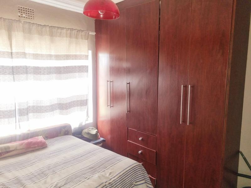 1 Bedroom Property for Sale in Hlalamandi Mpumalanga