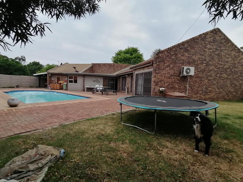 4 Bedroom Property for Sale in Ermelo Mpumalanga