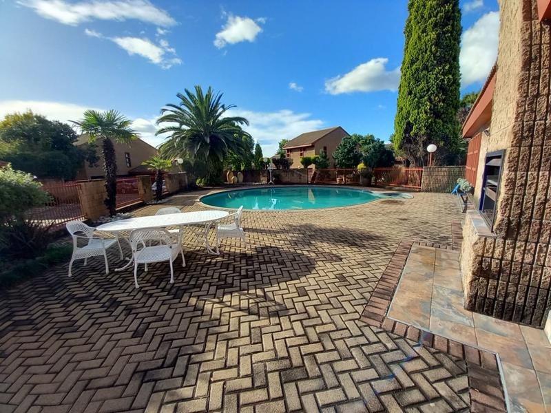 5 Bedroom Property for Sale in Clubville Mpumalanga