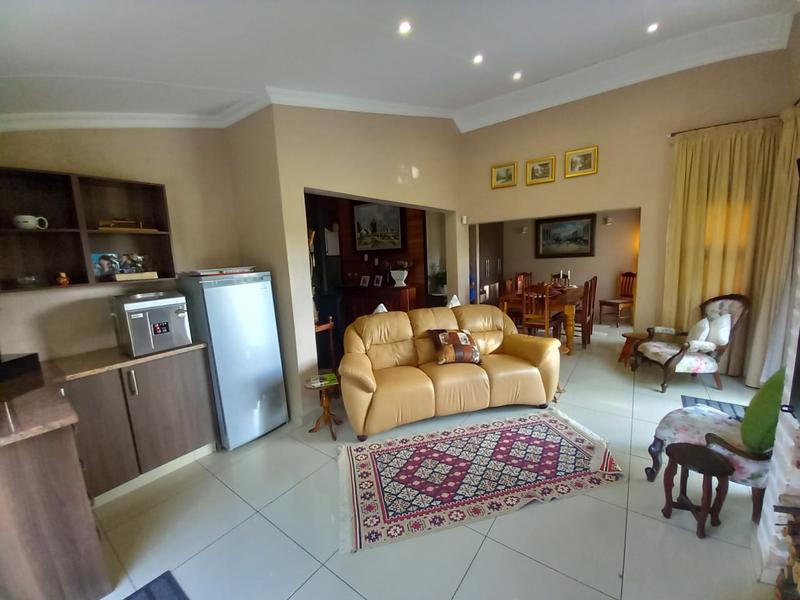 5 Bedroom Property for Sale in Clubville Mpumalanga