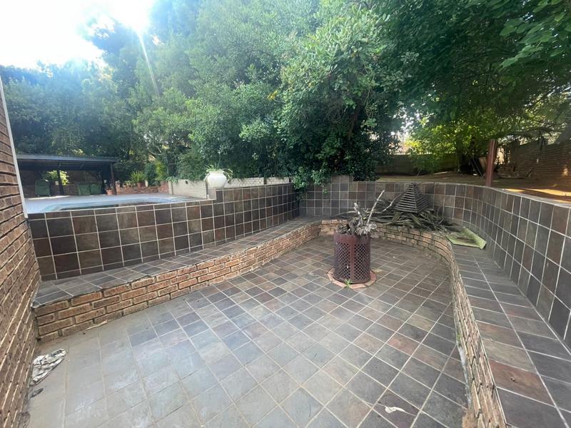 5 Bedroom Property for Sale in Gholfsig Mpumalanga