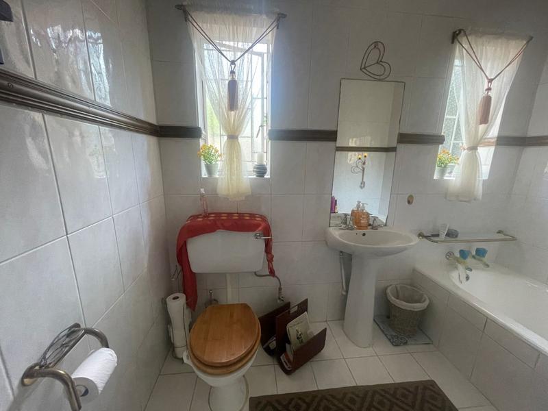 5 Bedroom Property for Sale in Gholfsig Mpumalanga