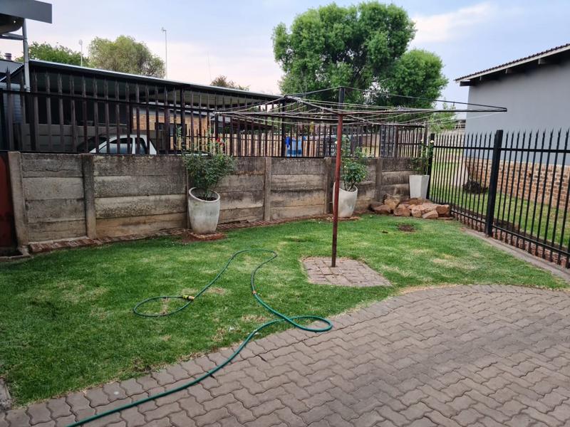 2 Bedroom Property for Sale in Kanonkop Mpumalanga