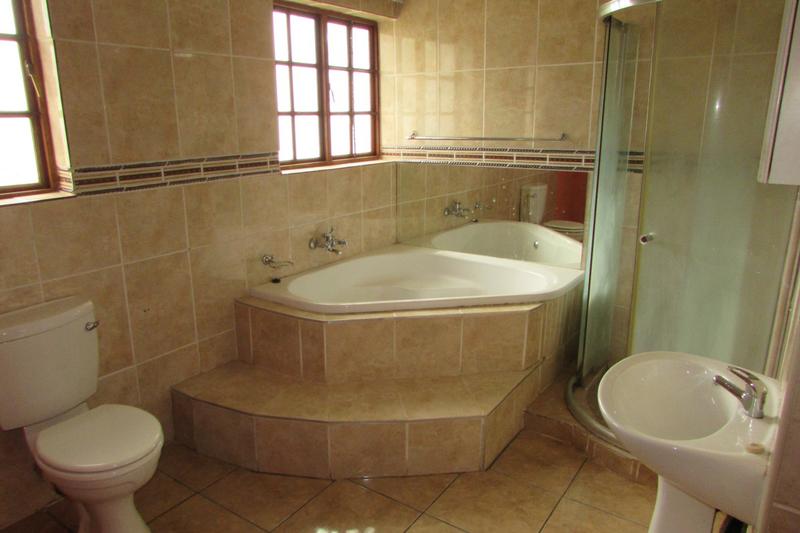 4 Bedroom Property for Sale in Stonehenge Ext 1 Mpumalanga