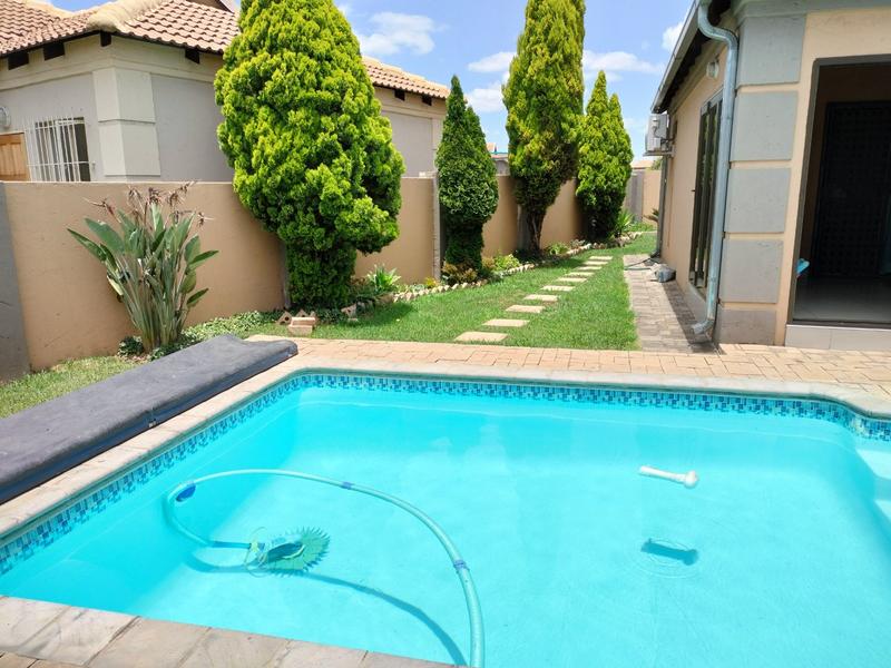 To Let 3 Bedroom Property for Rent in River View Mpumalanga