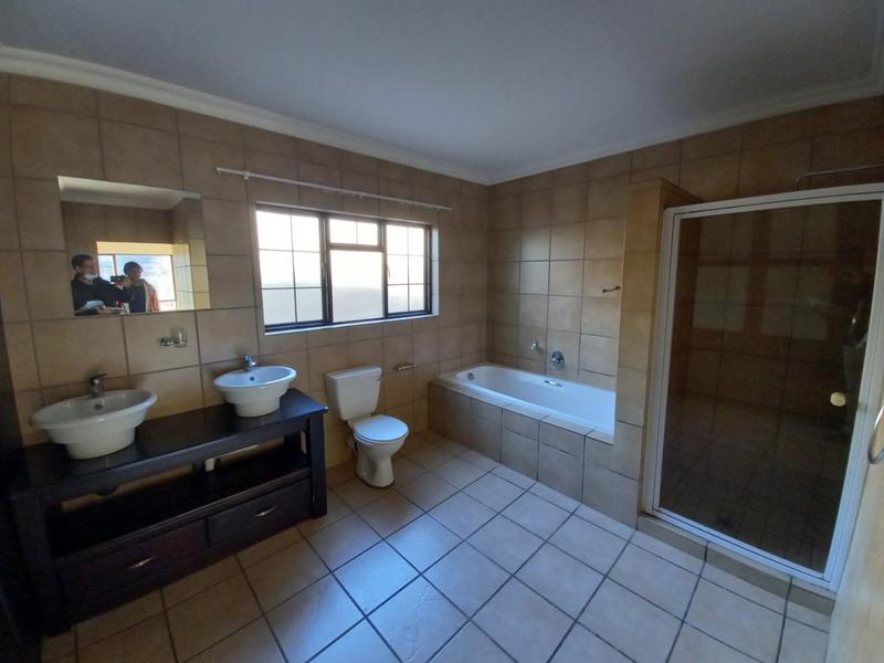 3 Bedroom Property for Sale in Middelburg Central Mpumalanga