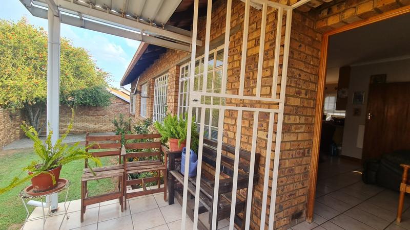 2 Bedroom Property for Sale in Gholfsig Mpumalanga