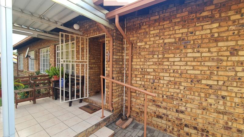 2 Bedroom Property for Sale in Gholfsig Mpumalanga