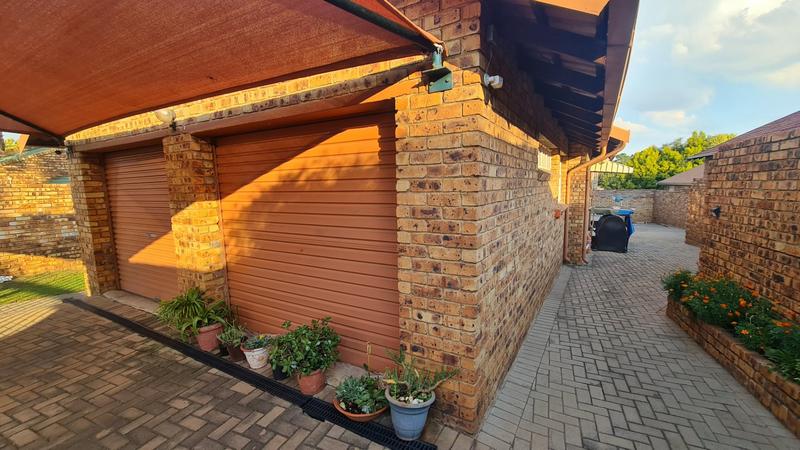 2 Bedroom Property for Sale in Gholfsig Mpumalanga