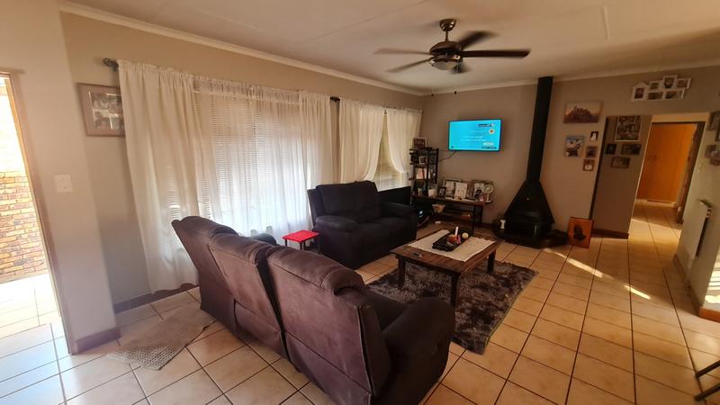 2 Bedroom Property for Sale in Gholfsig Mpumalanga