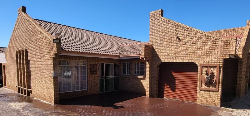 4 Bedroom Property for Sale in Middelburg Central Mpumalanga