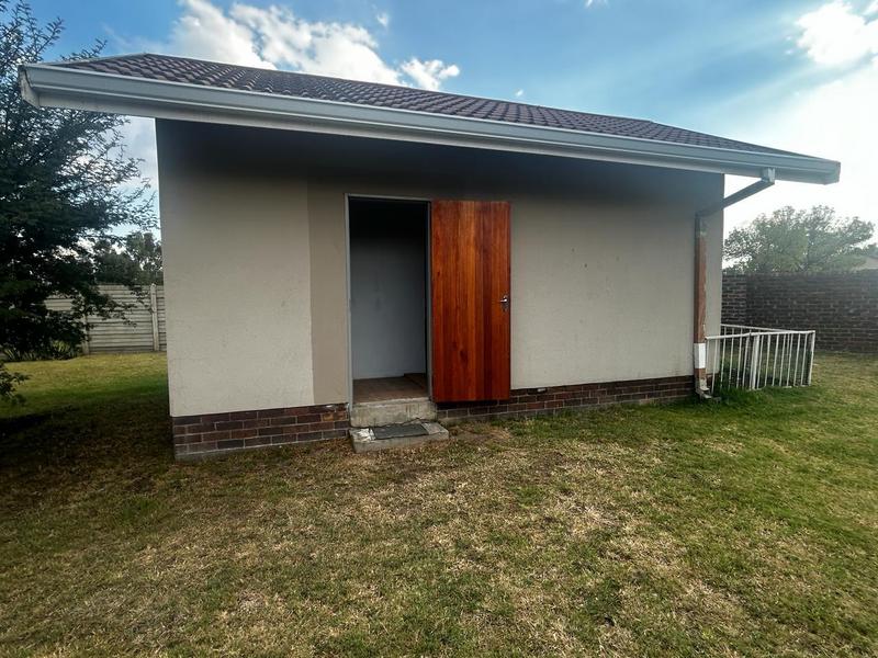 4 Bedroom Property for Sale in Flora Park Mpumalanga